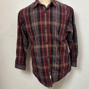 120 Levi's Men's Casual Plaid Shirt - Red, Black, and Gray. SzL
